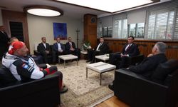 Büyükşehir Belediye Başkanı Büyükkılıç, Türkiye Dağcılık Federasyonu heyetini kabul etti