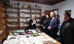 Çubuk Belediye Meclisi'nin grup başkanvekillerinden Kadın El İşleri Atölyesi'ne ziyaret