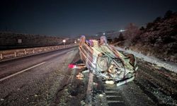 Eskişehir'de takla atan otomobilin sürücüsü öldü, sürücünün eşi yaralandı