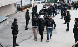 Eskişehir'de uyuşturucu operasyonunda yakalanan 7 şüpheli tutuklandı