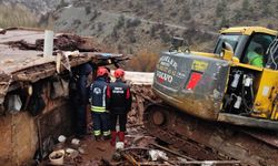 GÜNCELLEME - Konya'da şiddetli rüzgar hayatı olumsuz etkiledi