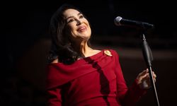 Kanun virtüözü Ahmet Baran'ın şefliğindeki 'İyilik Korosu' başkentte sanatseverlerle buluştu