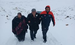 Karaman'da karda mahsur kalan 4 kişi kurtarıldı