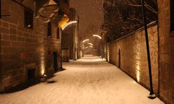 Kayseri'de kar yağışı etkili oluyor