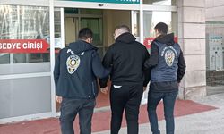 Kırşehir merkezli yasa dışı bahis operasyonunda yakalanan 2 zanlı tutuklandı