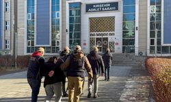 Kırşehir'de terör örgütü DEAŞ'a yönelik operasyonda yakalanan 3 şüpheli tutuklandı