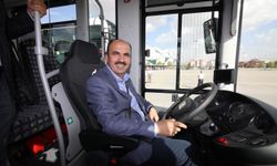 Konya Büyükşehir Belediyesi Başkanı Altay, toplu ulaşım hizmetini değerlendirdi