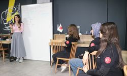 Lise öğrencileri Türkiye'nin teknoloji hamlesinde yerini almak için GÖKTİM Akademi'ye katılıyor