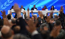 Öz Finans İş Sendikasının 4. Olağan Genel Kurulunda Ahmet Eroğlu, yeniden genel başkanlığa seçildi