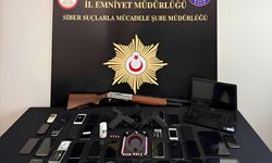 Sivas merkezli suç örgütüne yönelik operasyonlarda yakalanan 11 zanlı tutuklandı