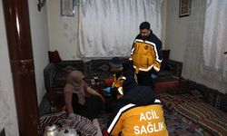 Sivas'ta ekipler yolu kardan kapanan köydeki kalp hastası için seferber oldu