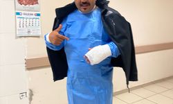 Sivas'ta soğuk havayı test etmek isteyen esnaf, havaya savurduğu sıcak suyla kendini yaktı