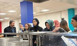 AK Parti Eskişehir Milletvekili Ayşen Gürcan, sahurda öğrencilerle bir araya geldi