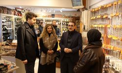 AK Parti Eskişehir Milletvekili Dönmez'den şehit ailesi ve esnafa ziyaret