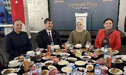AK Parti Kadın Kolları Başkanı Ercan, Kırşehir'de 'Kardeşlik İftarı Gönül Sofrası' programına katıldı