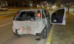 Aksaray'da iki otomobilin çarpıştığı kazada 6 kişi yaralandı