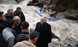 Başkan Büyükkılıç, Yahyalı'da sel ve heyelandan etkilenen bölgeleri inceledi