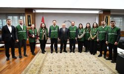 Büyükkılıç, Yeşilay Kayseri Şubesinin yeni yönetimini ağırladı