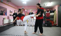 Doğuştan işitme engelli Berilsu'nun hedefi milli forma