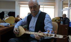 Emekli teknisyenin bağlama sevdası yaklaşık 50 yıl sonra gerçek oldu