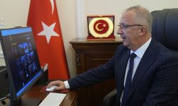 Gazi Üniversitesi Rektörü Prof. Dr. Ünal, AA'nın Yılın Kareleri oylamasına katıldı