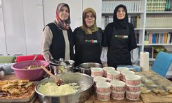 İHH Sivas Şubesince yetim ve ihtiyaç sahibi çocuklar için yemek programı düzenledi