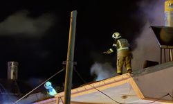 Karaman'da yangında dumandan etkilenen 3 kişi hastaneye kaldırıldı