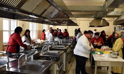 Kırıkkale'de meslek lisesi öğrencileri, 7 ilden gelen şeflerle iftar menüsü hazırladı