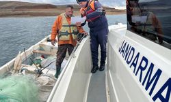 Kırşehir'de jandarma ekipleri Hirfanlı Barajı'nda denetim yaptı