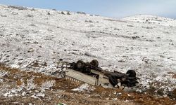 Konya'da şarampole devrilen kamyonetteki 4 kişi yaralandı