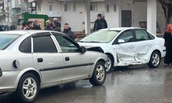 Konya'da trafik kazasında 3 kişi yaralandı