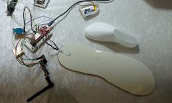 Öğrencilerin geliştirdiği akıllı ayakkabı tabanlığı, Alzheimer ve otizmli bireylerin izini sürecek