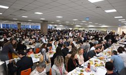 Sağlık Bakanı Kemal Memişoğlu, sağlık çalışanlarıyla iftarda bir araya geldi: