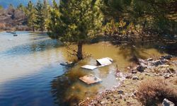 Seydişehir'de arı kovanları su altında kaldı