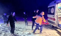 Sivas'ta kar ve tipide mahsur kalan işçiler kurtarıldı