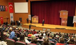 Talas Belediyesi Hacivat ile Karagöz'ü çocuklarla buluşturdu