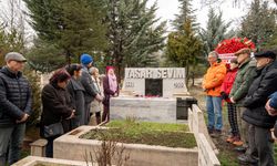 Yaşar Sevim, kabri başında anıldı