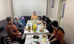 Konya'da sevgi evlerinde kalan çocuklar iftarda ailelere konuk oldu