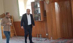 Ulaş'ta caminin bakım ve onarımını köylüler yaptı