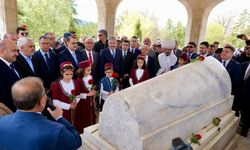 Fatih Dönmez: "Yunus’un Birleştirici Dili, İnsanlık İçin Çıkış Yoludur"