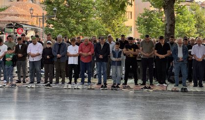 Bursa ve çevre illerde kurban bayramı namazı kılındı