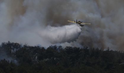 GÜNCELLEME 6 - Çanakkale'de çıkan orman yangınına müdahale ediliyor