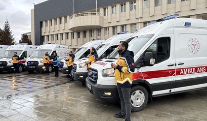 Karaman'da 6 ambulans hizmete alındı