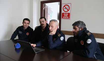 Niğde Belediyesi İtfaiye Müdürlüğü personeli, AA'nın 'Yılın Kareleri' oylamasına katıldı