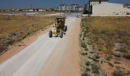 Yol çalışmalarında hız kesmiyor