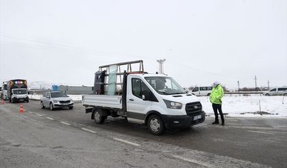 Sivas-Malatya kara yolu ulaşıma kapatıldı