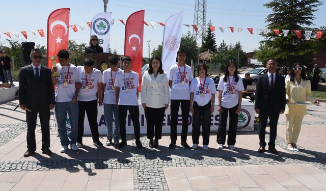 Bahşılı'da 19 Mayıs Atatürk'ü Anma, Gençlik ve Spor Bayramı kutlandı