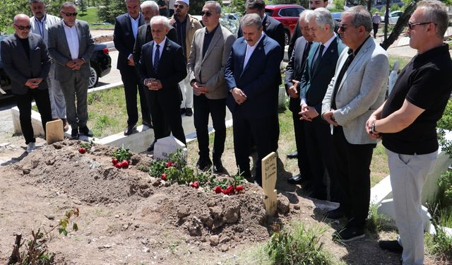Büyük Birlik Partisi Genel Başkanı Destici, Sivas'ta taziye ziyaretinde bulundu