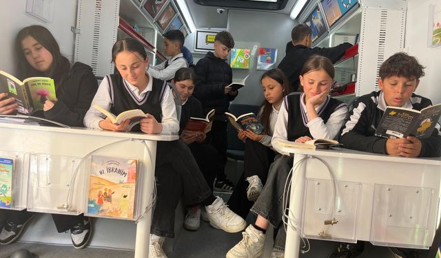 Çankırı'daki Gezici Kütüphane, Çerkeşli öğrencilerle buluştu
