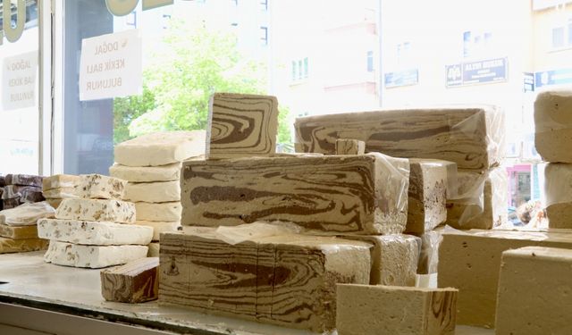 Dede mesleği helvacılığı üçüncü kuşak sürdürüyor